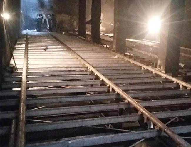 液(yè)壓往(wǎng)複式刮泥機 液壓往複式刮泥機