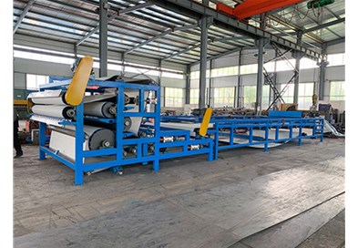 帶式壓濾機在（zài）泥漿脫水中（zhōng）的應用與（yǔ）技術解析